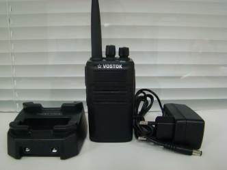 VOSTOK  ST-71  400-480 МГц, 99 каналов, 8 ватт, акк. 3200 мАч