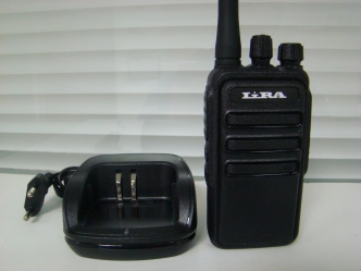 LIRA  CP-215L  403-470 МГц, 2 Вт, 16 кан., 3200 мАч, Li-Ion, 238 грамм.